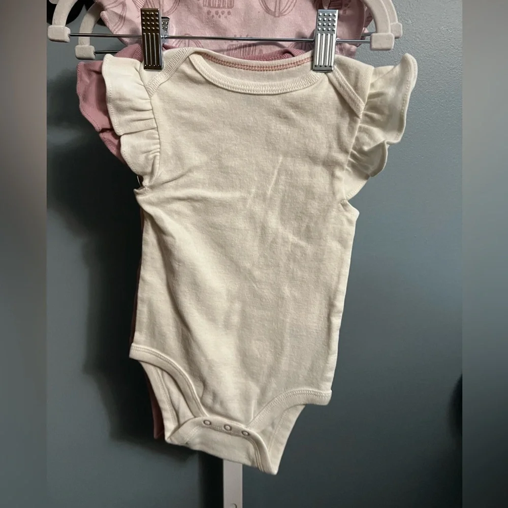 Cloud Island 3 pack Ruffle Sleeve Onesies NWT